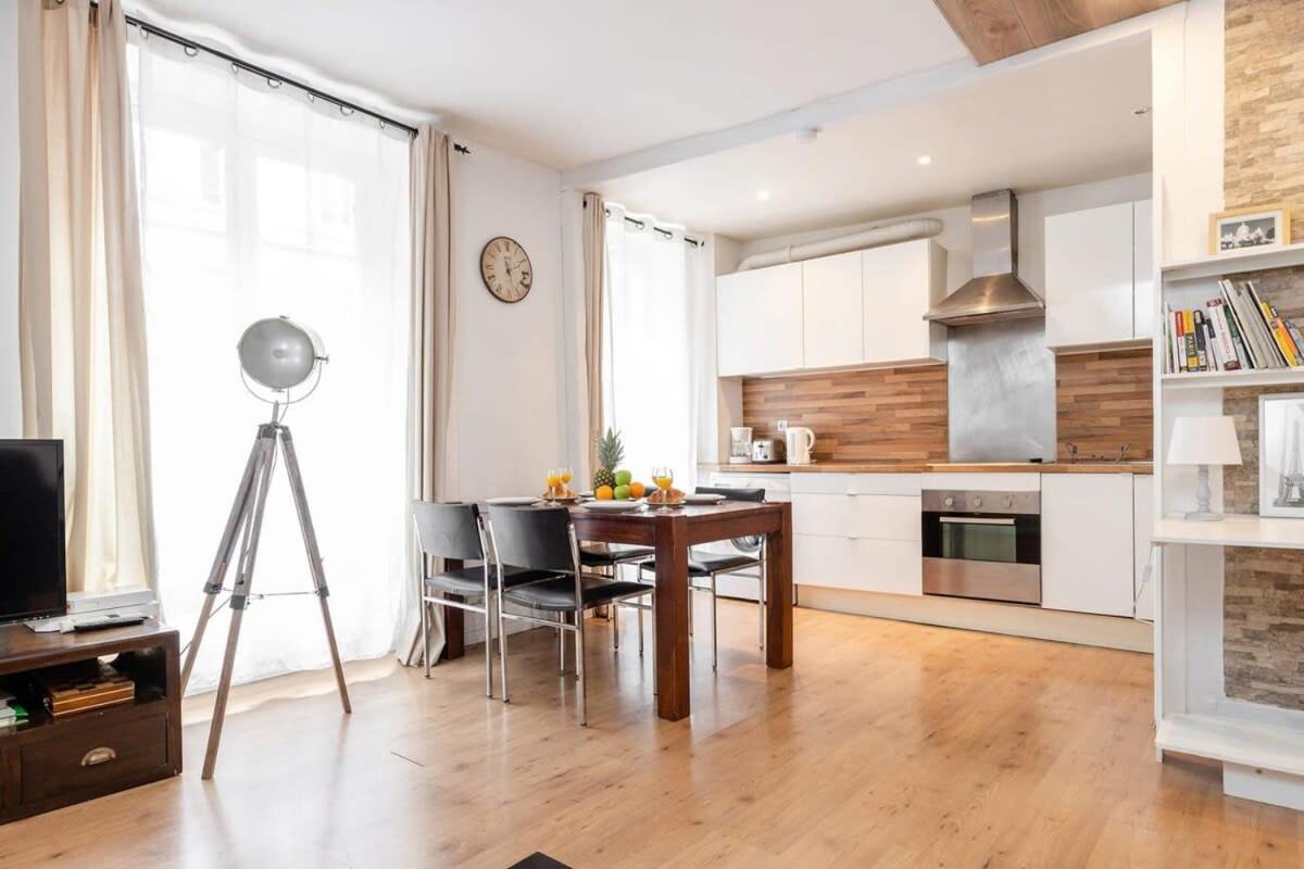 Ferienwohnung Avenue De Mars 2Br Paris Exterior foto